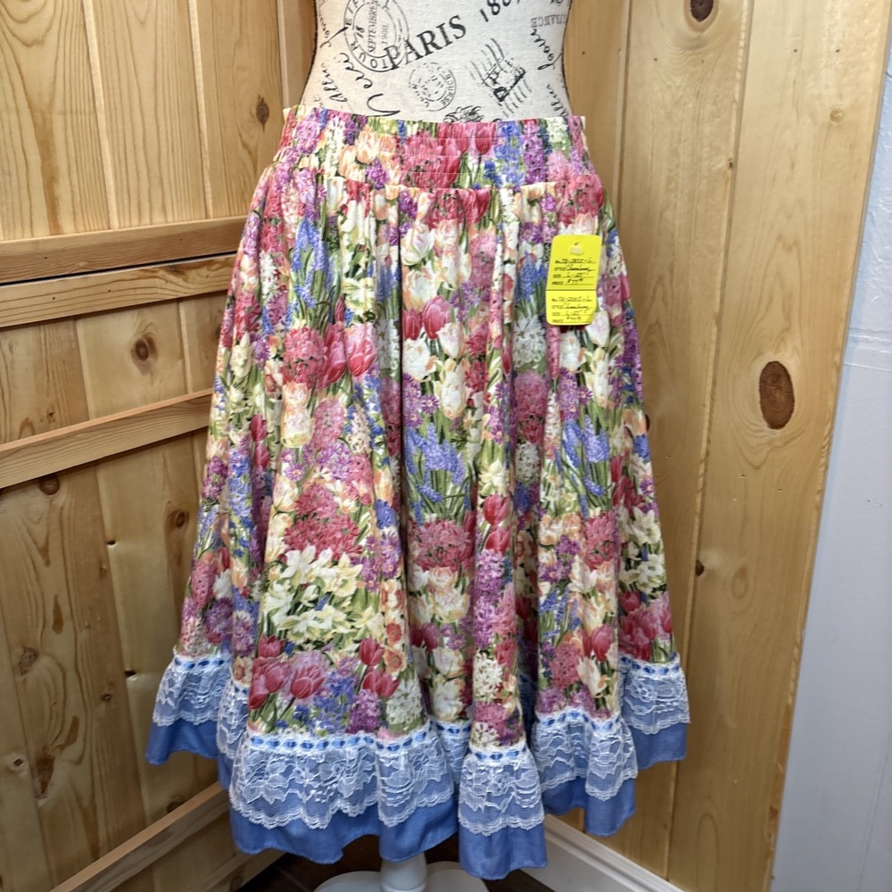 NWT Square Up Western Dancing Skirt Tulips Spring Floral Large Lace Circle Skirt